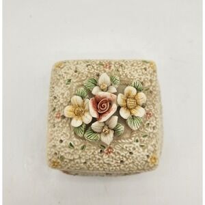 Vintage Floral Ceramic Trinket Box‎ 3D Lid Flowers Reticulated Cottagecore Boho